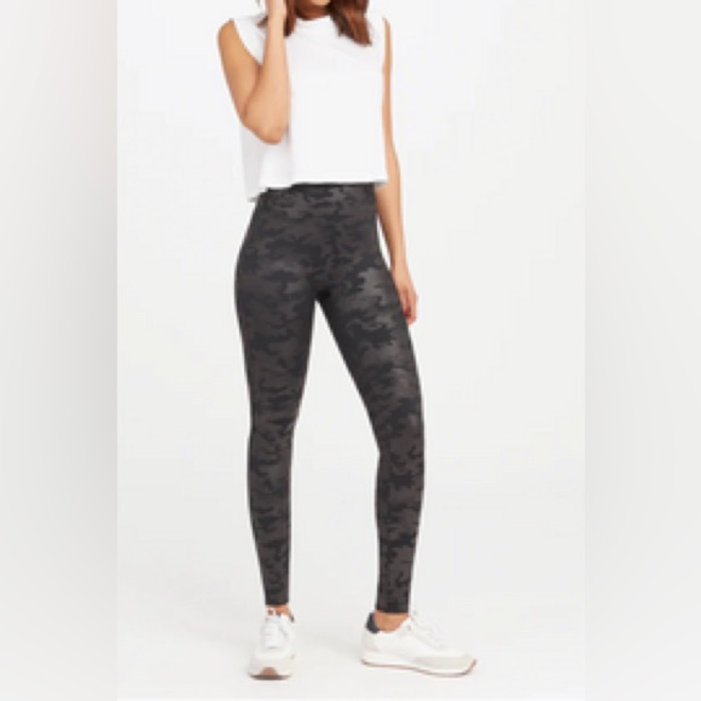 SPANX FAUX LEATHER CAMO LEGGINGS